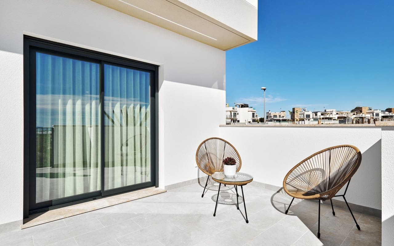 3 bedroom Villa for sale in San Miguel de Salinas - € 649,000 (Ref: 9500053)