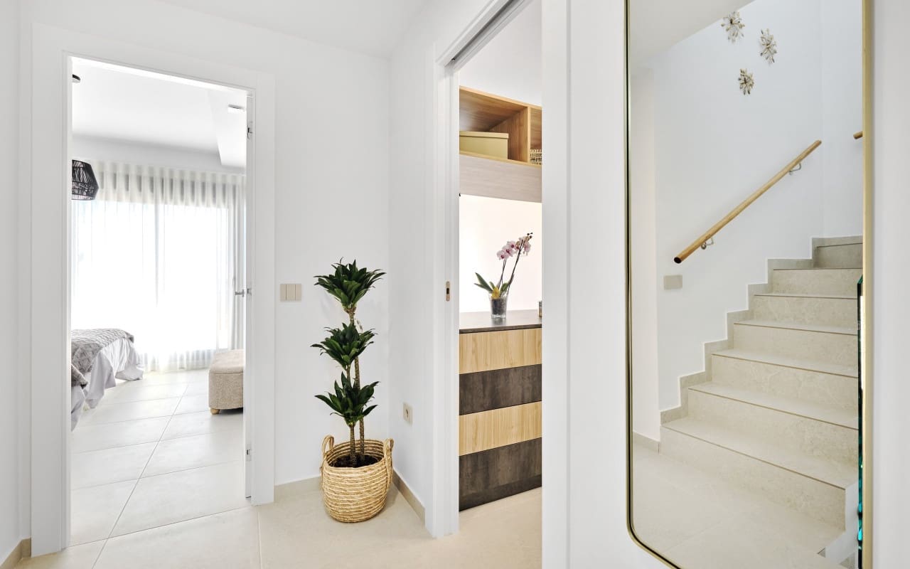 3 bedroom Villa for sale in San Miguel de Salinas - € 649,000 (Ref: 9500053)