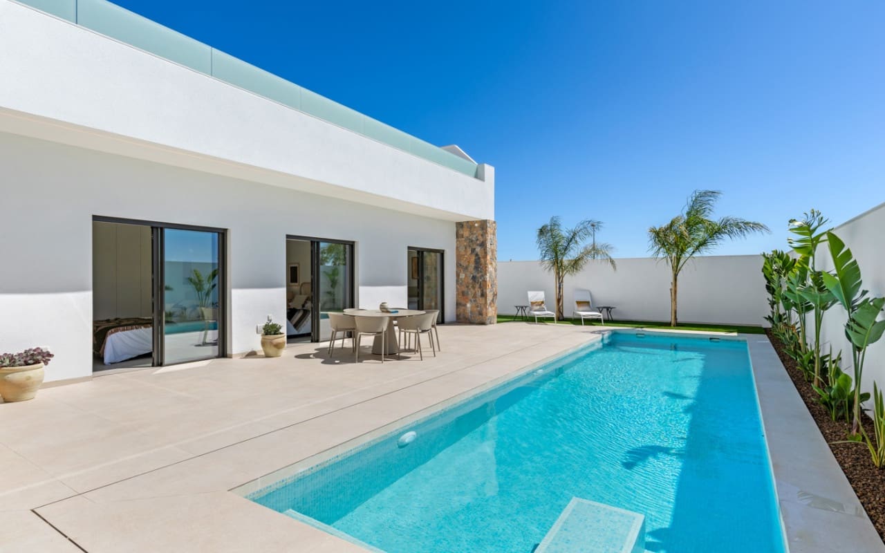 3 bedroom Villa for sale in Los Alcazares - € 499,900 (Ref: 9500056)