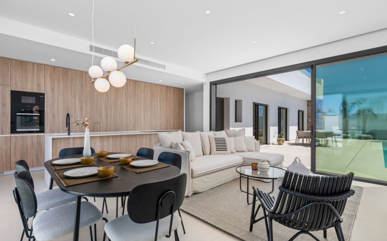 3 bedroom Villa for sale in Los Alcazares - € 499,900 (Ref: 9500056)