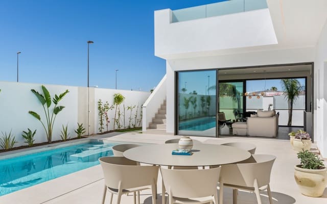 3 soveværelse Villa til salg i Las Lomas de Rame - Bahía Bella, Los Alcázares - € 499.900 (Ref: 9500056)
