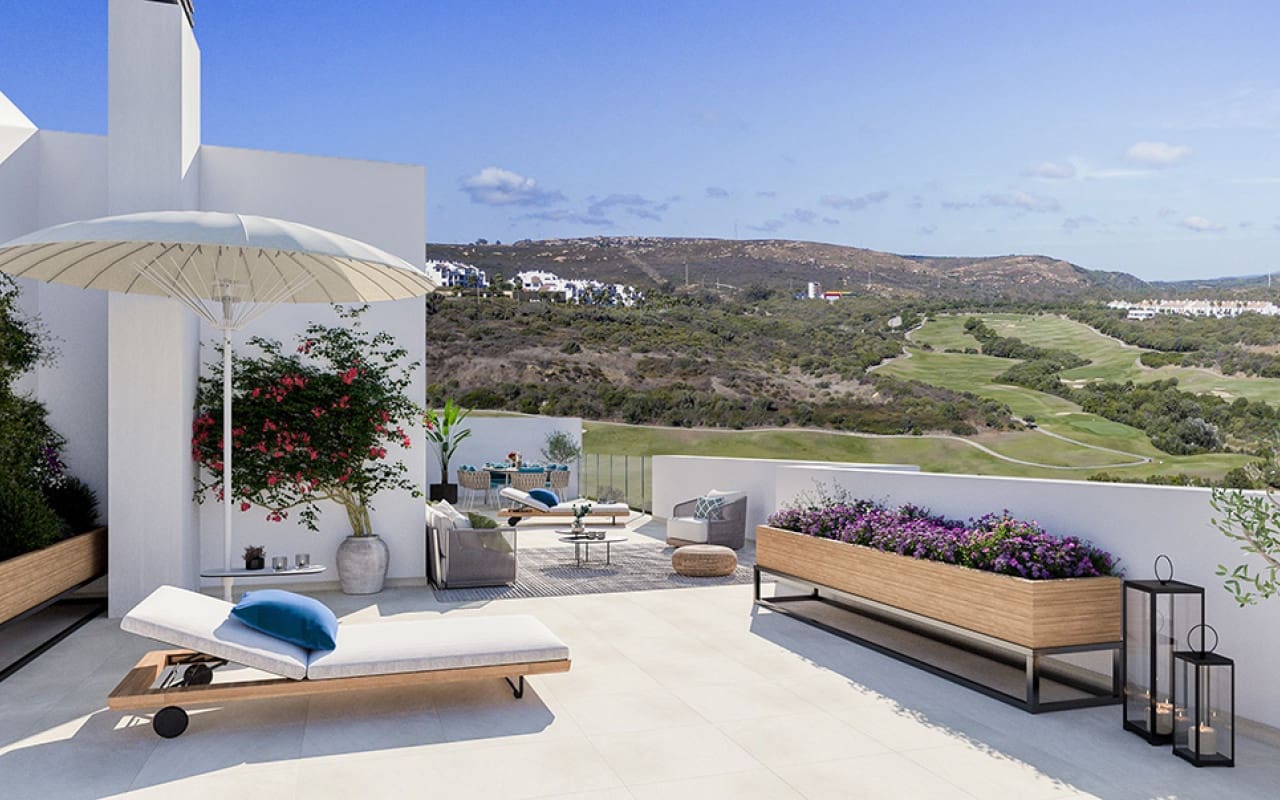 2 bedroom Apartment for sale in La Alcaidesa with pool - € 301,000 (Ref: 9508978)