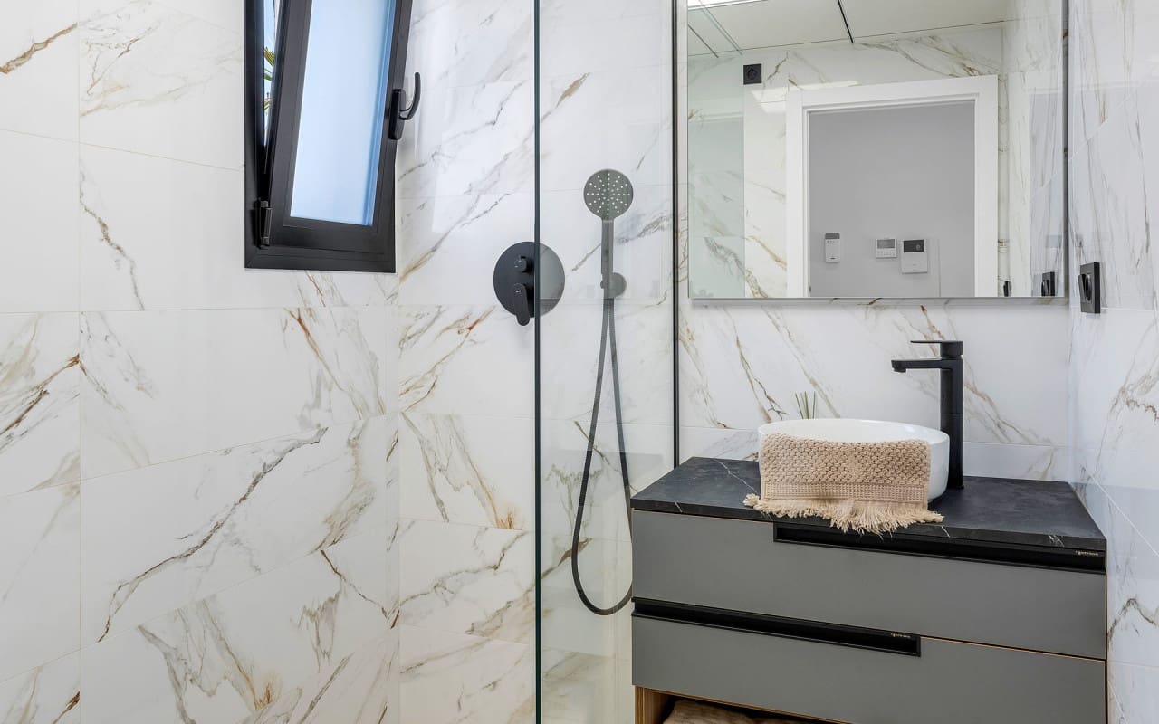 2 Zimmer Apartment zu verkaufen in Guardamar del Segura mit Pool - 222.000 € (Ref: 9508981)