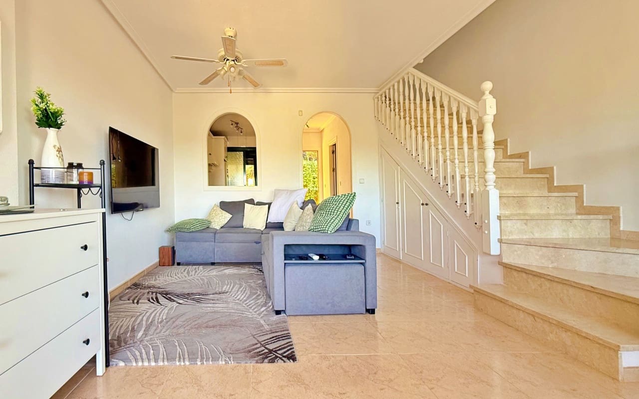 2 bedroom Townhouse for sale in Orihuela Costa - € 215,000 (Ref: 9510126)