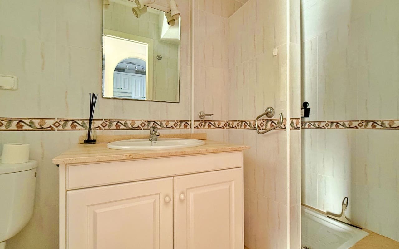 2 bedroom Townhouse for sale in Orihuela Costa - € 215,000 (Ref: 9510126)