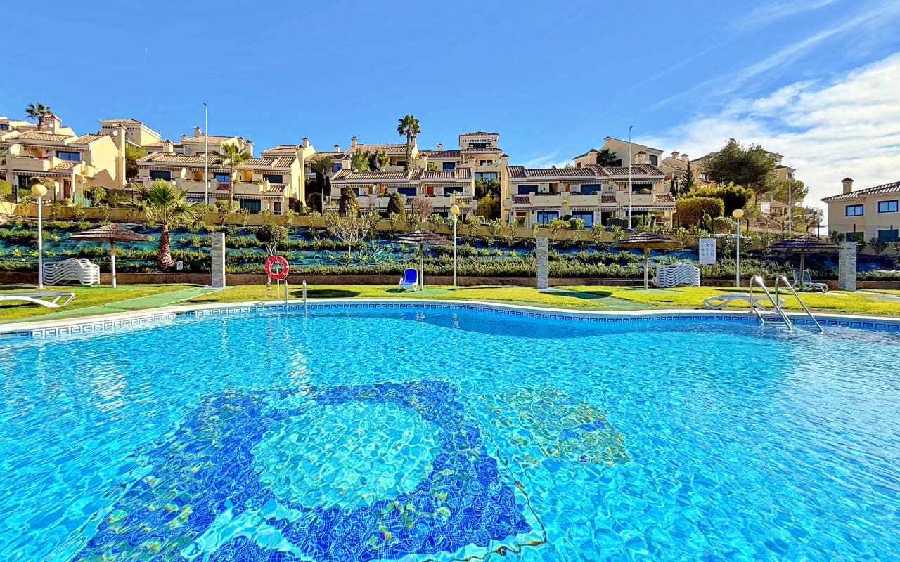 2 bedroom Townhouse for sale in Orihuela Costa - € 215,000 (Ref: 9510126)