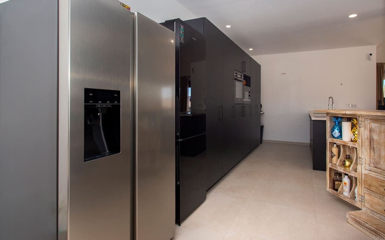 4 Zimmer Villa zu verkaufen in Pinoso mit Pool - 478.000 € (Ref: 9528781)