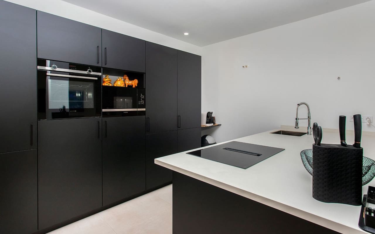 4 Zimmer Villa zu verkaufen in Pinoso mit Pool - 478.000 € (Ref: 9528781)