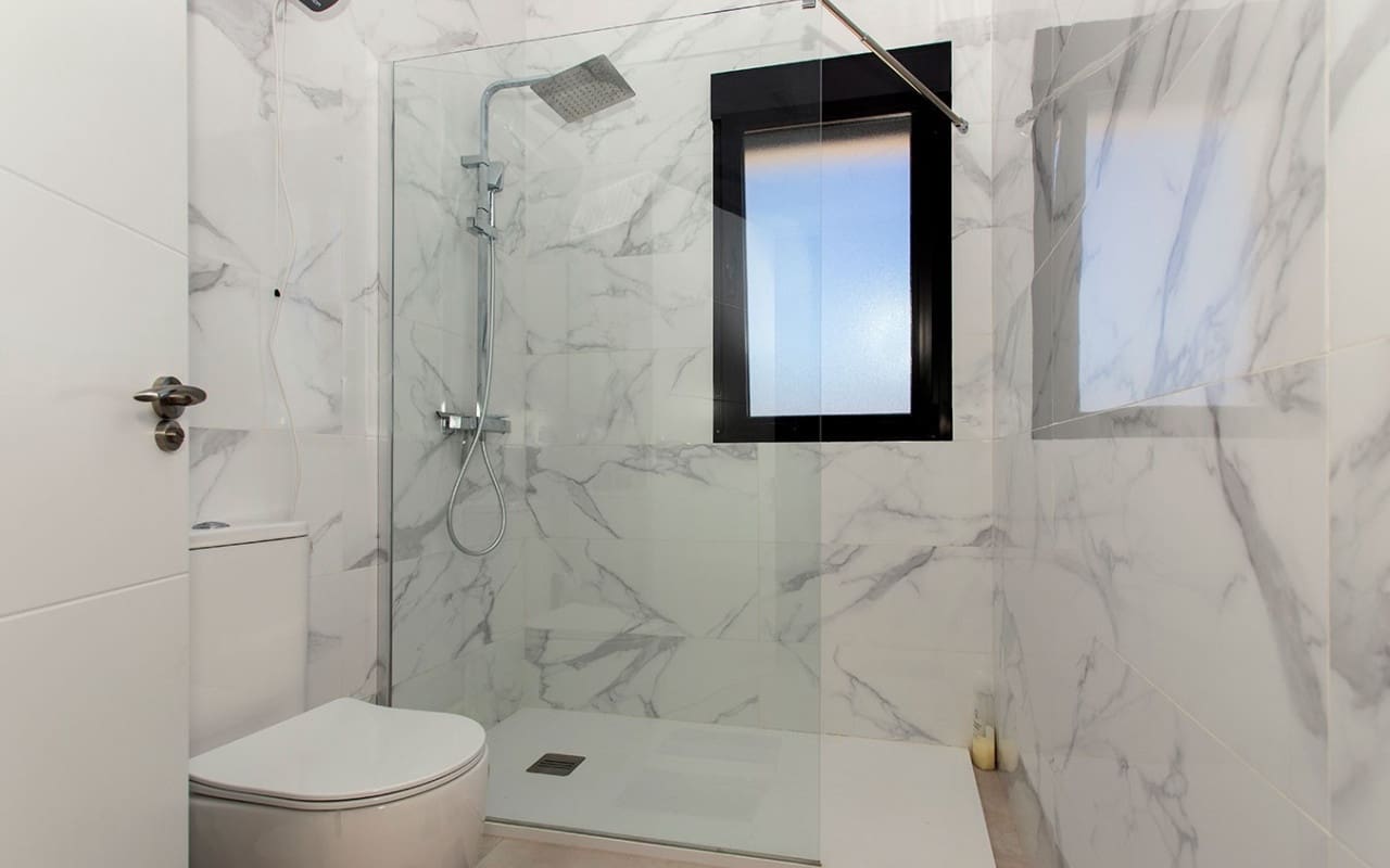 4 Zimmer Villa zu verkaufen in Pinoso mit Pool - 478.000 € (Ref: 9528781)