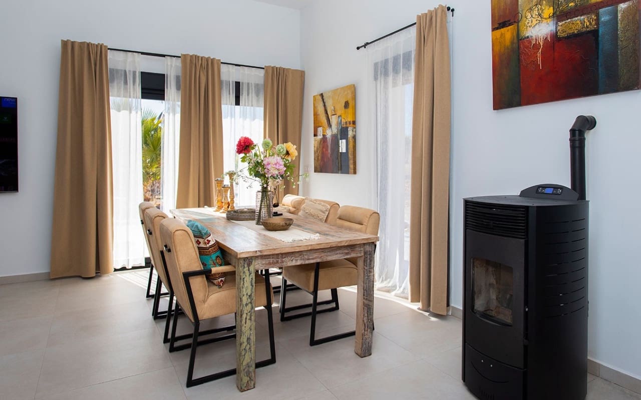 4 Zimmer Villa zu verkaufen in Pinoso mit Pool - 478.000 € (Ref: 9528781)