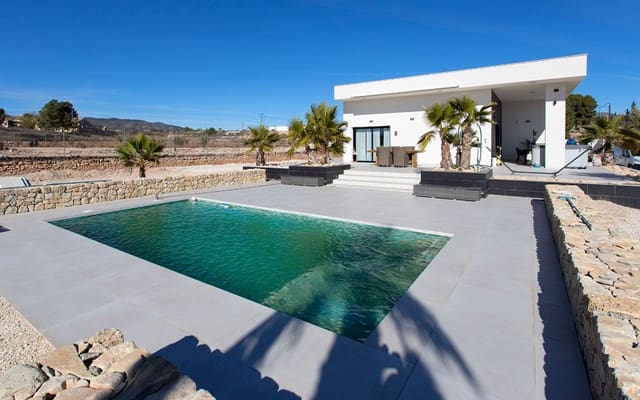 4 Zimmer Villa zu verkaufen in Pinoso mit Pool - 478.000 € (Ref: 9528781)