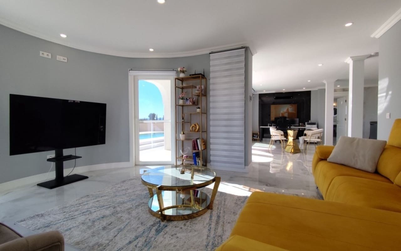 3 quarto Moradia para venda em Mudamiento com piscina - 660 000 € (Ref: 9534752)