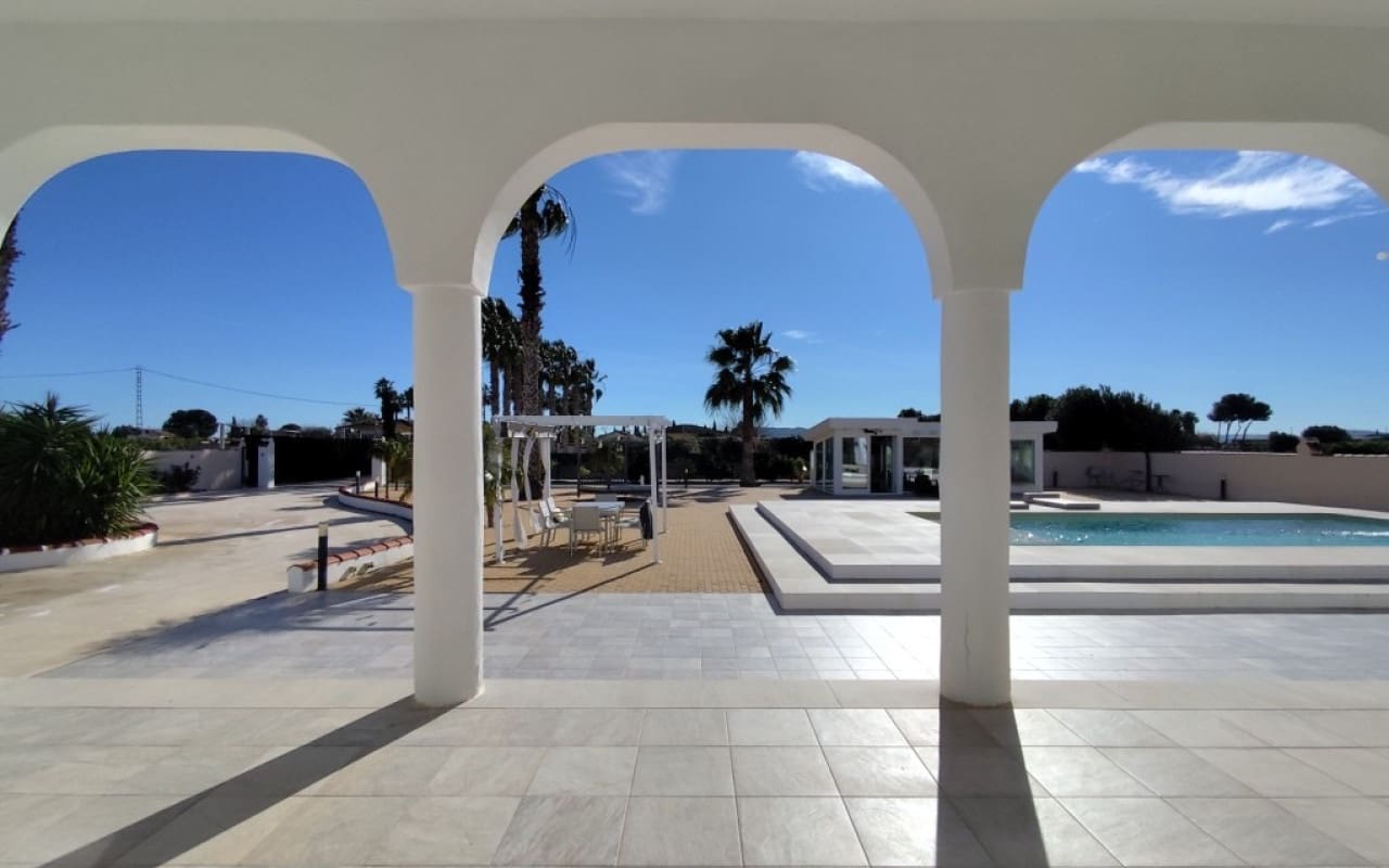 3 quarto Moradia para venda em Mudamiento com piscina - 660 000 € (Ref: 9534752)