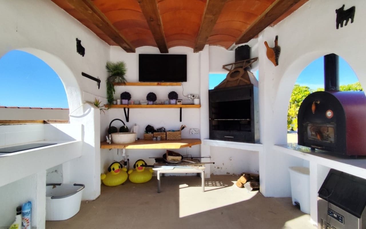 3 quarto Moradia para venda em Mudamiento com piscina - 660 000 € (Ref: 9534752)