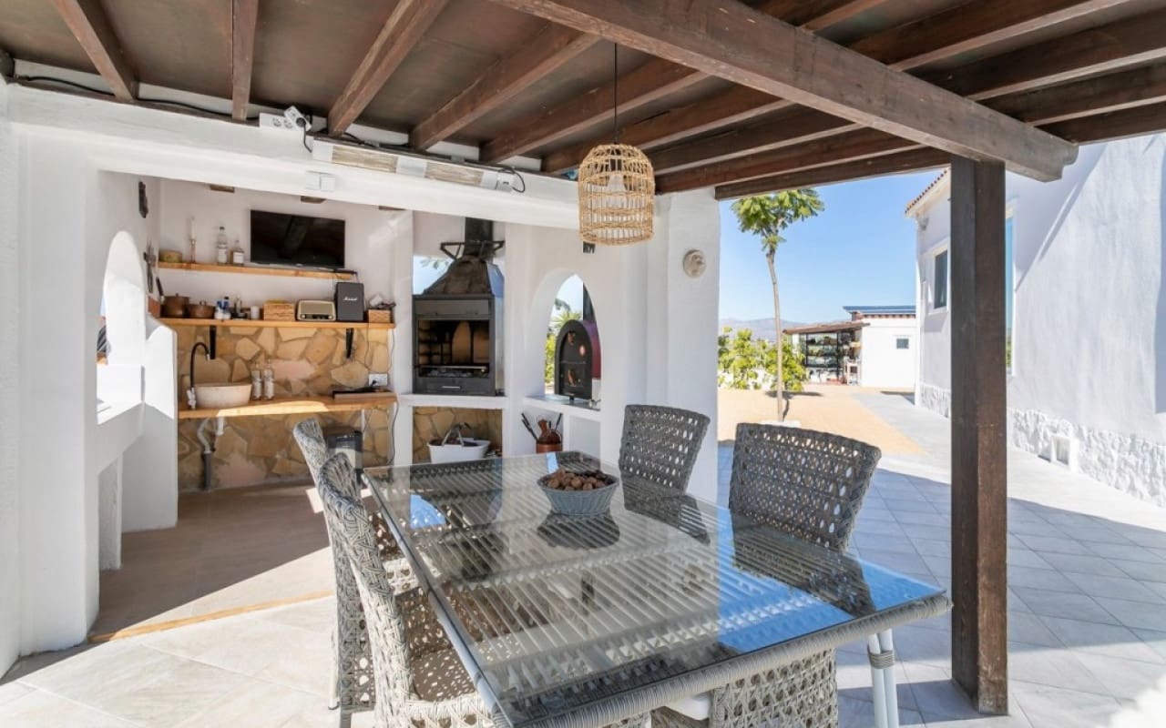 3 quarto Moradia para venda em Mudamiento com piscina - 660 000 € (Ref: 9534752)