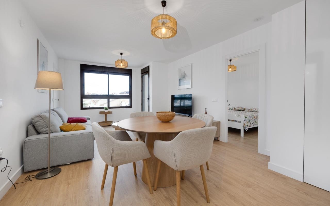 2 sovrum Takvåning till salu i Orihuela Costa med pool - 339 900 € (Ref: 9548472)