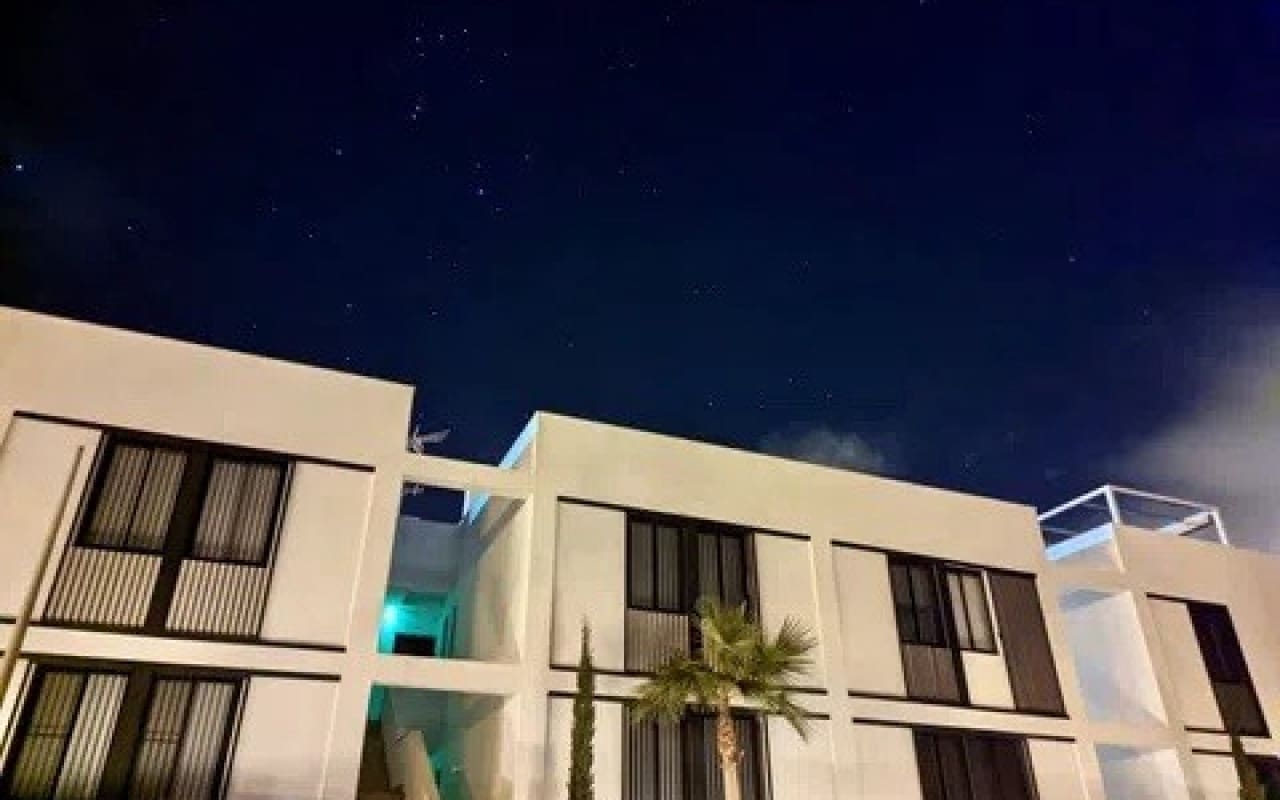 2 bedroom Apartment for sale in Mar de Cristal with pool - € 289,000 (Ref: 9548473)