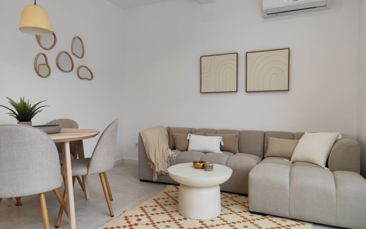 2 soveværelse Byhus til salg i La Siesta - € 149.000 (Ref: 9548854)