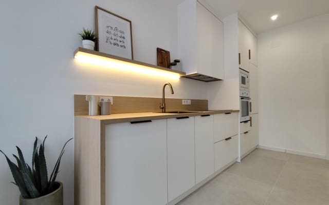 2 slaapkamer Huis te koop in La Siesta, Torrevieja - € 149.000 (Ref: 9548854)