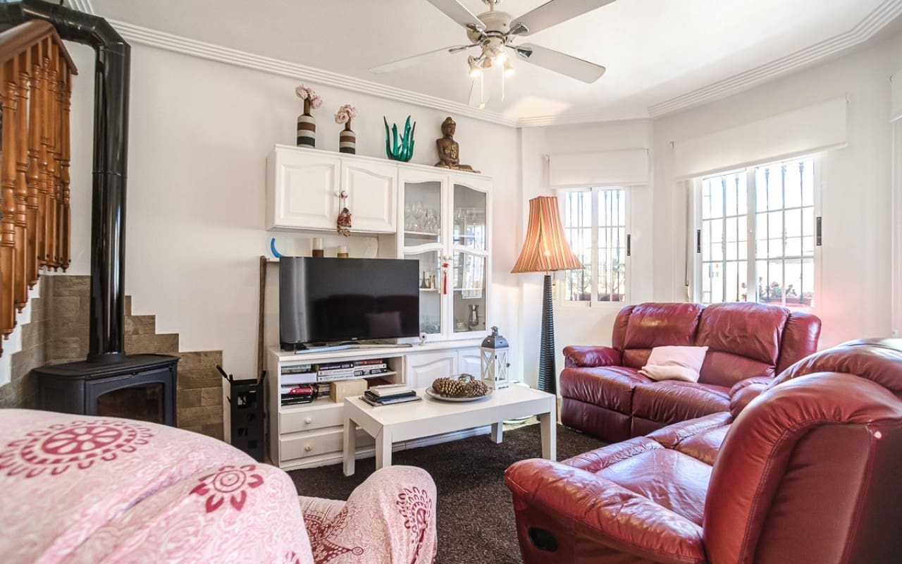 2 soveværelse Villa til salg i El Raso med swimmingpool - € 247.000 (Ref: 9548857)