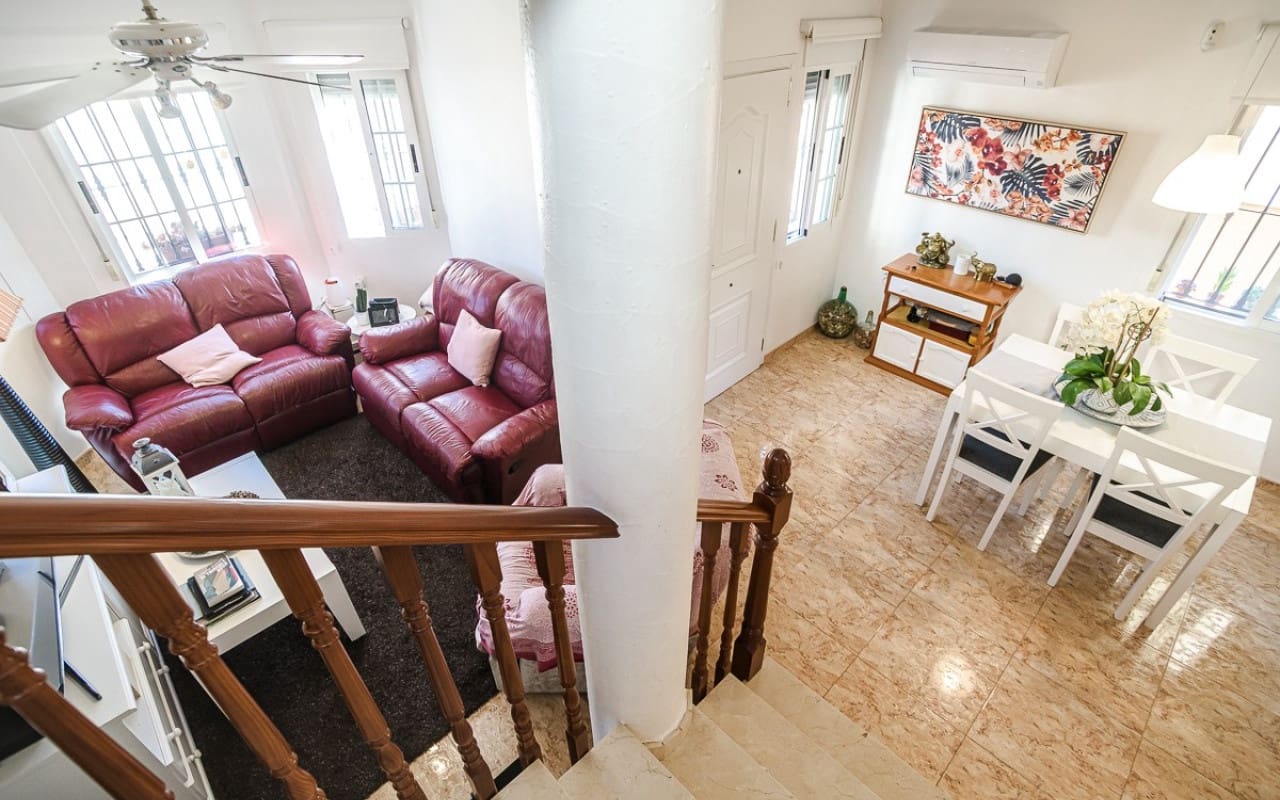 2 soveværelse Villa til salg i El Raso med swimmingpool - € 247.000 (Ref: 9548857)