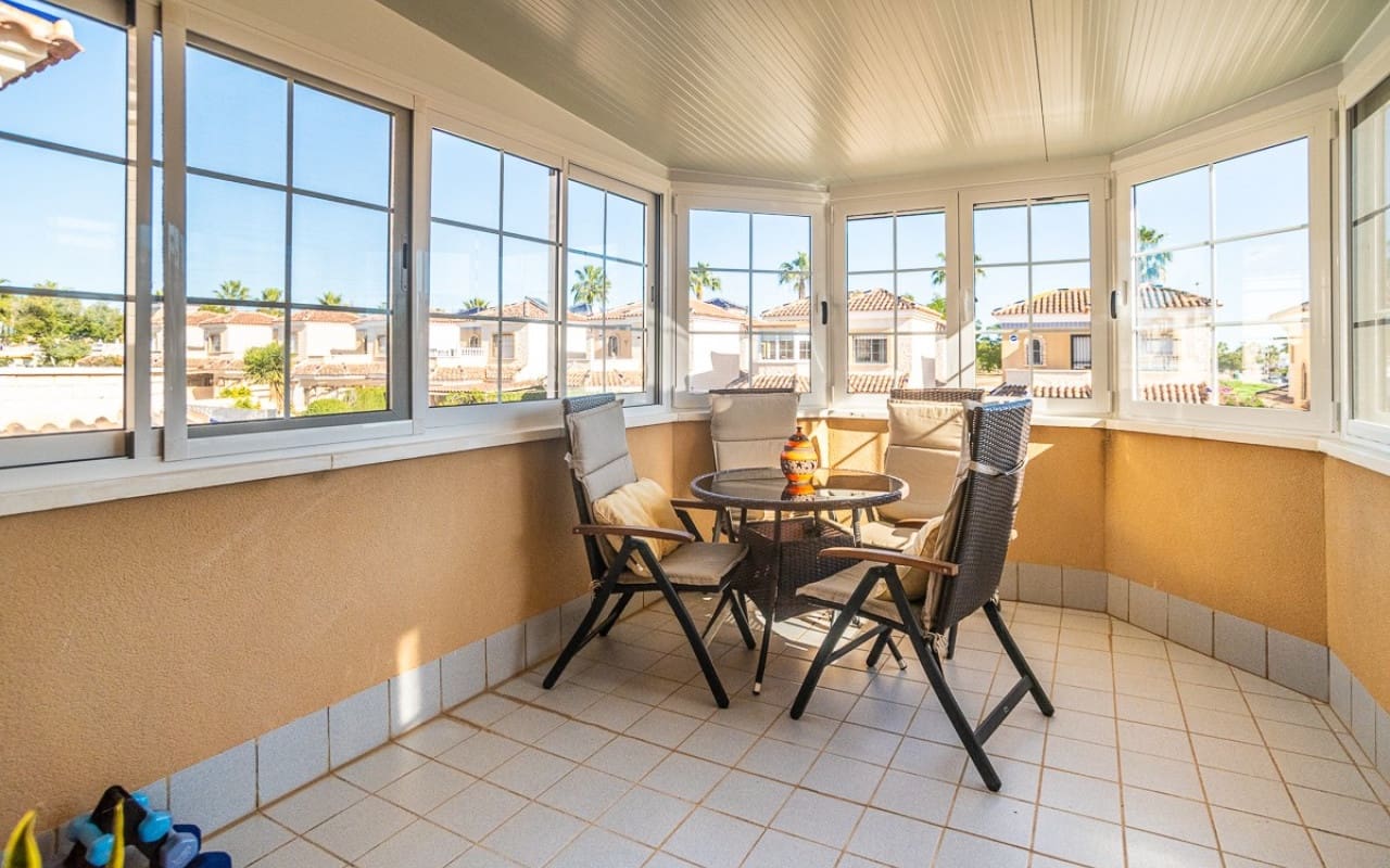 2 soveværelse Villa til salg i El Raso med swimmingpool - € 247.000 (Ref: 9548857)