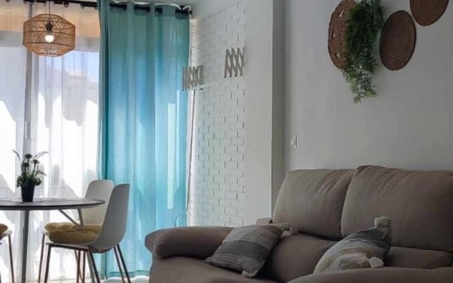 1 slaapkamer Strandappartement te koop in Cala de Finestrat, Finestrat met zwembad - € 189.000 (Ref: 9548859)