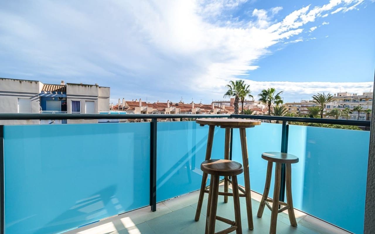 1 bedroom Apartment for sale in Torrevieja with pool - € 199,900 (Ref: 9548860)