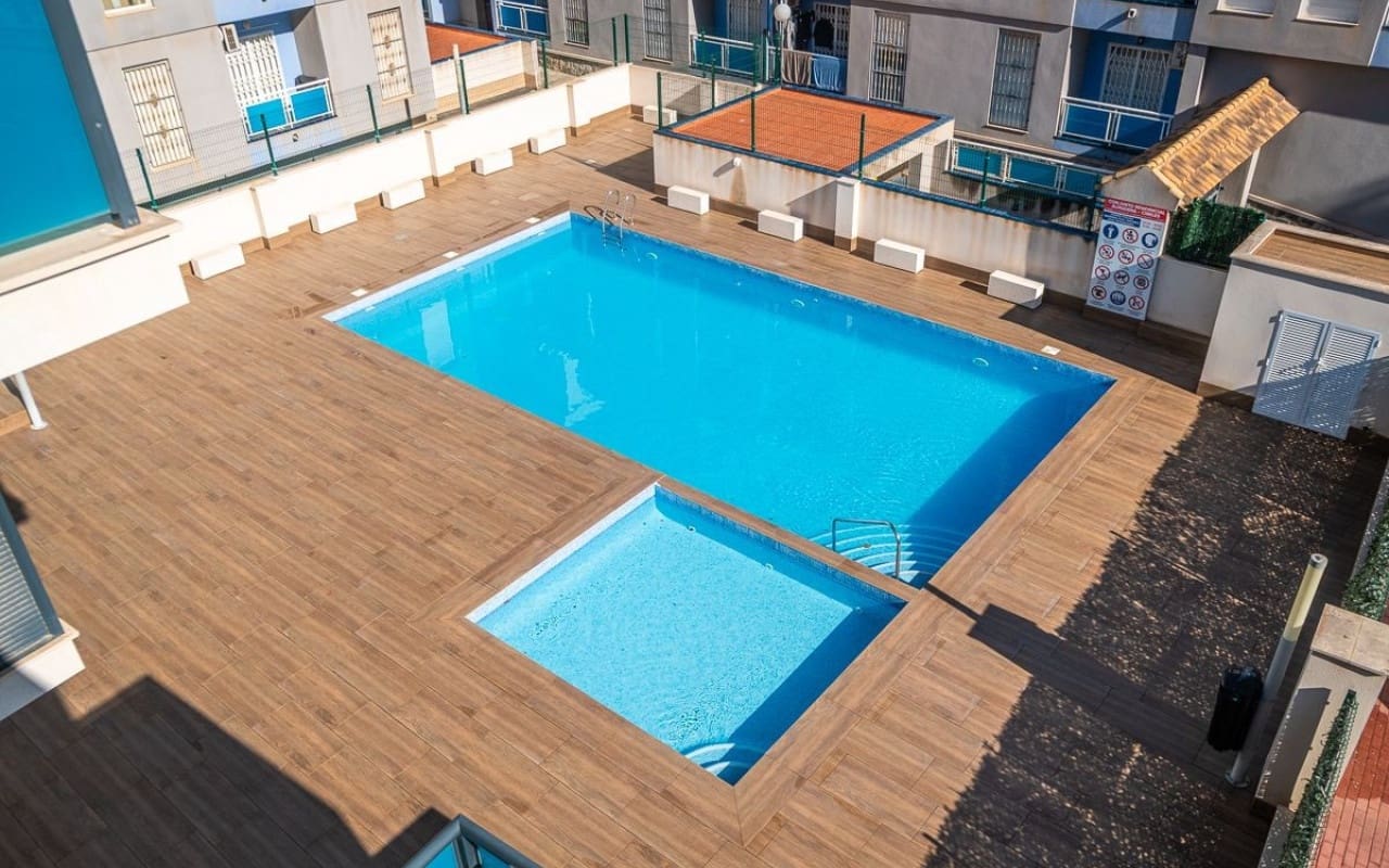 1 bedroom Apartment for sale in Torrevieja with pool - € 199,900 (Ref: 9548860)