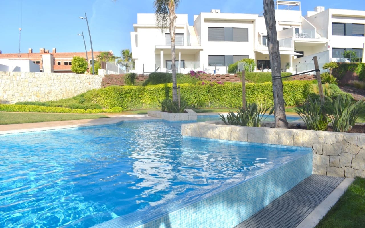 2 soveværelse Lejlighed til salg i Pilar de la Horadada med swimmingpool - € 295.000 (Ref: 9558939)