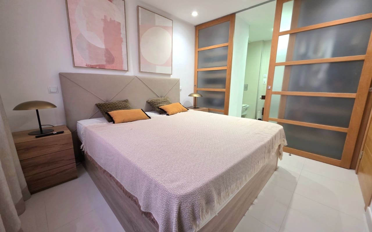 2 Zimmer Strandapartment zu verkaufen in Guardamar del Segura mit Pool - 299.000 € (Ref: 9558940)