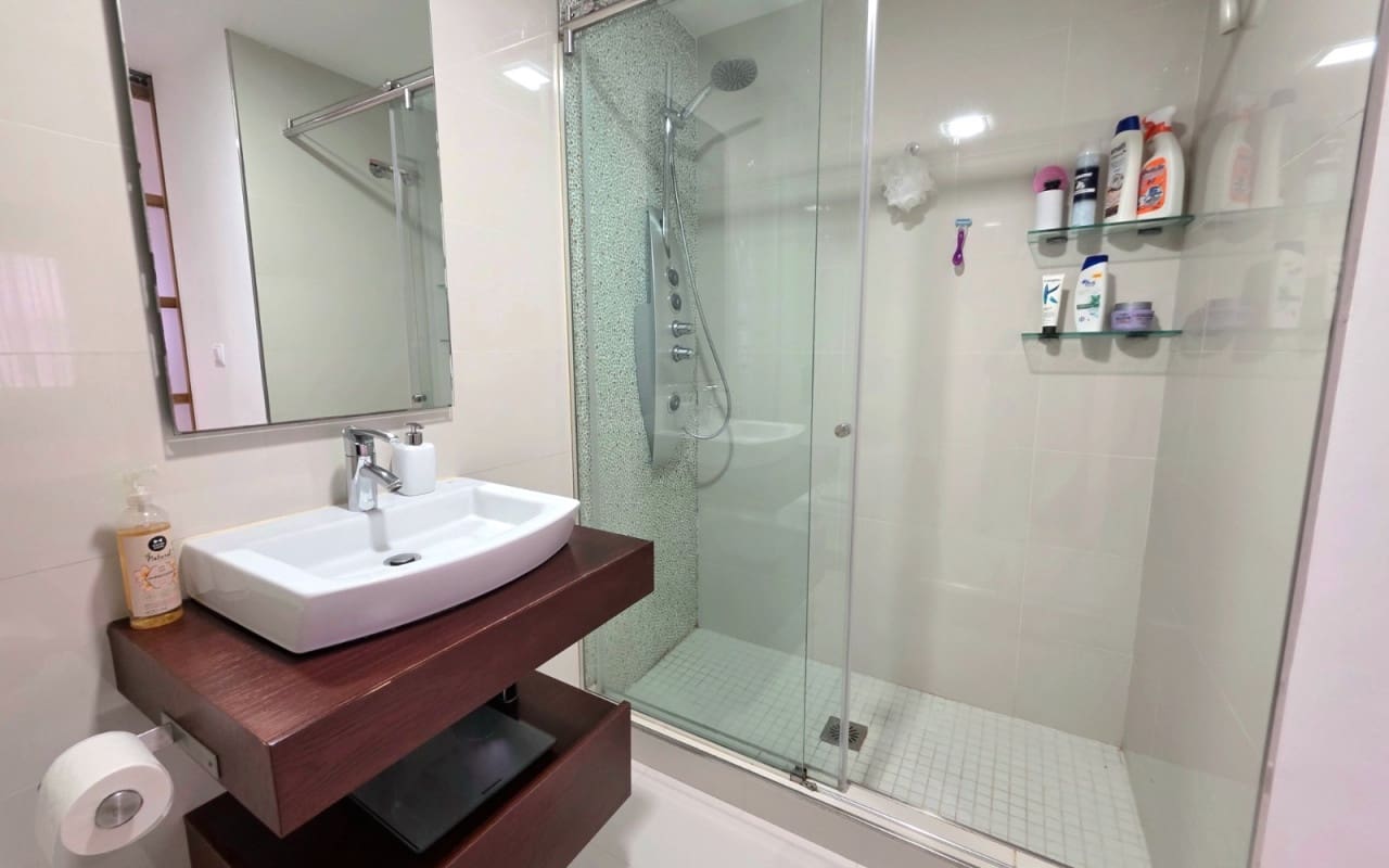 2 Zimmer Strandapartment zu verkaufen in Guardamar del Segura mit Pool - 299.000 € (Ref: 9558940)