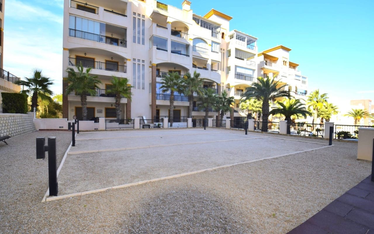 2 Zimmer Strandapartment zu verkaufen in Guardamar del Segura mit Pool - 299.000 € (Ref: 9558940)