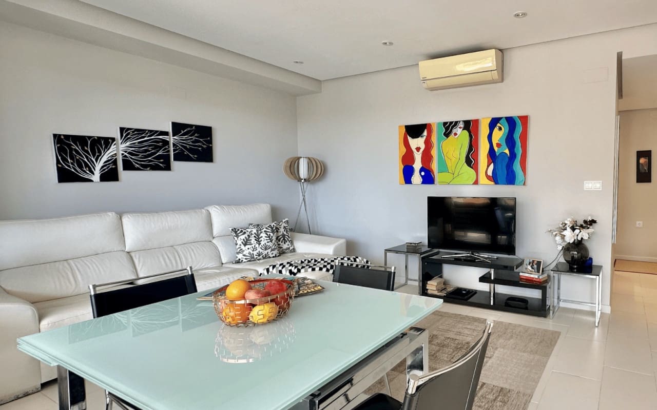 2 quarto Apartamento para venda em Villamartin com piscina - 255 000 € (Ref: 9558941)