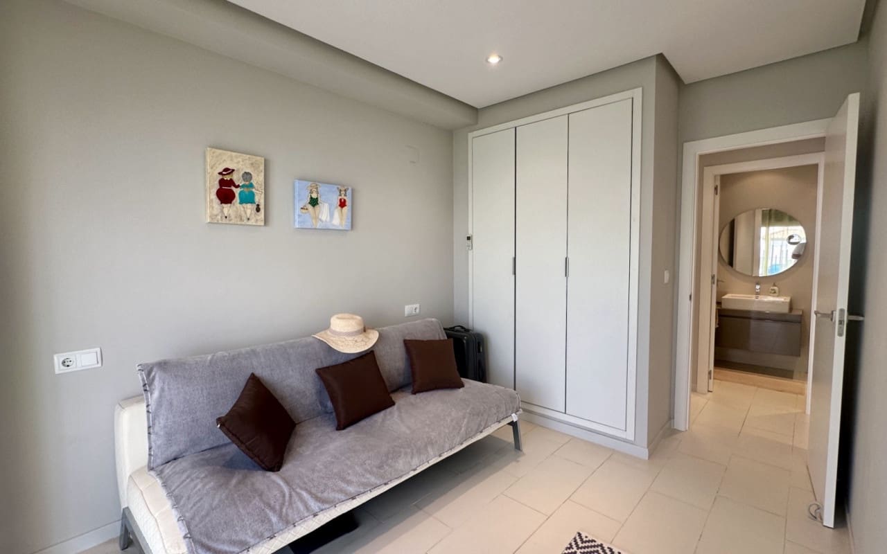 2 quarto Apartamento para venda em Villamartin com piscina - 255 000 € (Ref: 9558941)