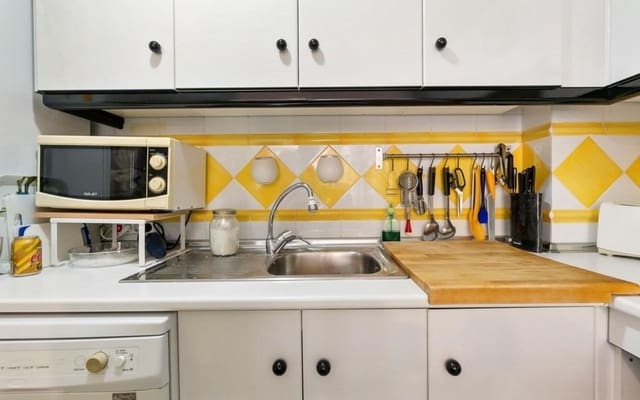 3 soveværelse Lejlighed til salg i Dehesa de Campoamor, Orihuela med swimmingpool - € 240.000 (Ref: 9558942)