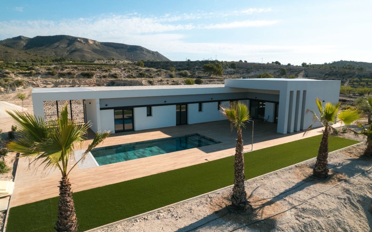3 soveværelse Villa til salg i Pinoso - € 465.000 (Ref: 9565616)