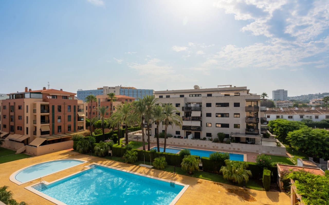 3 sovrum Strandlägenhet till salu i Denia med pool - 420 000 € (Ref: 9565622)