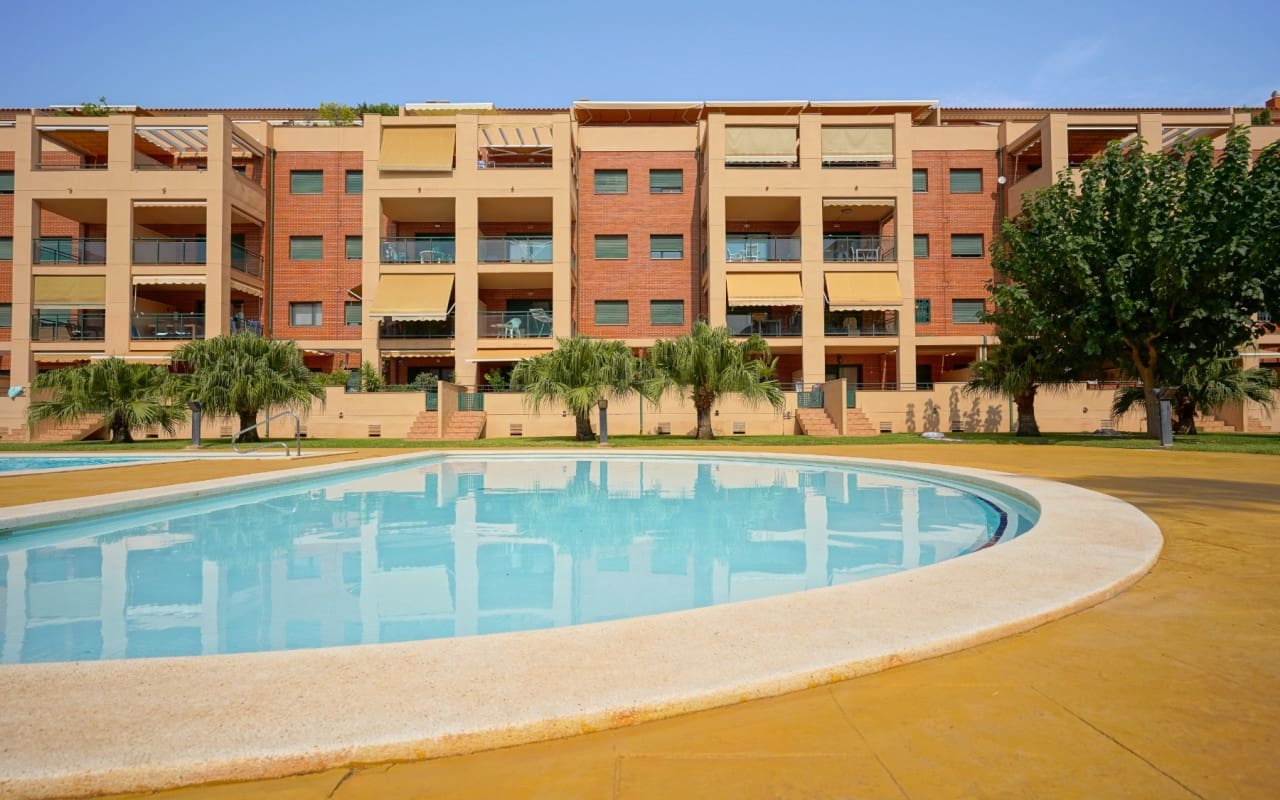 3 Zimmer Strandapartment zu verkaufen in Denia mit Pool - 420.000 € (Ref: 9565622)