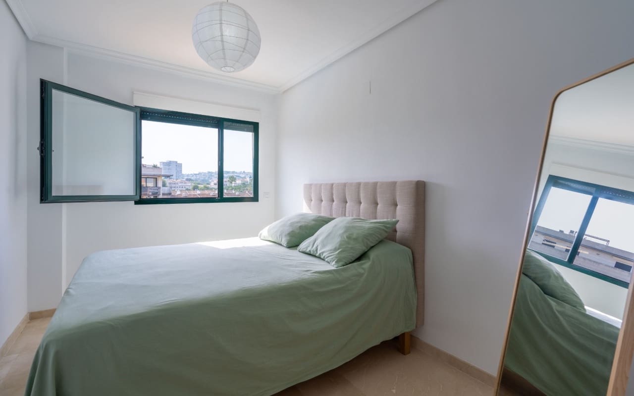 3 Zimmer Strandapartment zu verkaufen in Denia mit Pool - 420.000 € (Ref: 9565622)