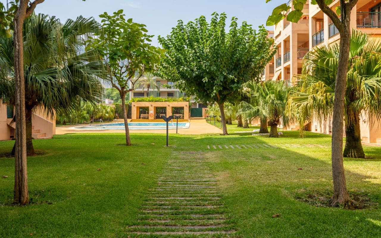 3 Zimmer Strandapartment zu verkaufen in Denia mit Pool - 420.000 € (Ref: 9565622)