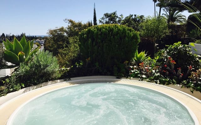 1 quarto Apartamento para venda em Lomas De Marbella, Marbella com piscina - 245 000 € (Ref: 9565626)