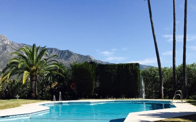 1 quarto Apartamento para venda em Lomas De Marbella, Marbella com piscina - 245 000 € (Ref: 9565626)