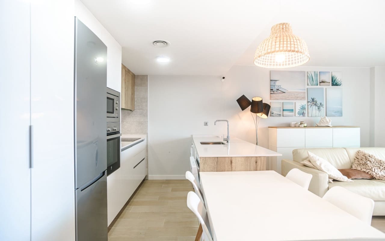 2 sovrum Strandlägenhet till salu i Mar de Cristal med pool - 289 000 € (Ref: 9565627)