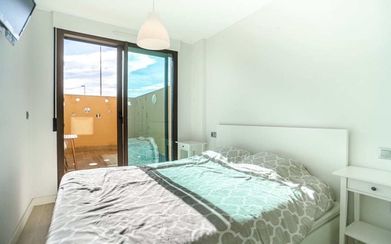 2 sovrum Strandlägenhet till salu i Mar de Cristal med pool - 289 000 € (Ref: 9565627)