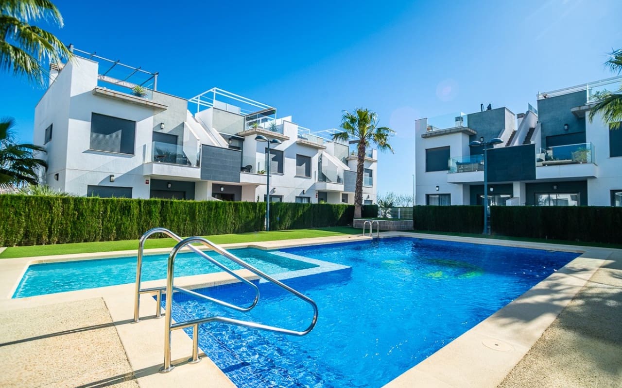 2 quarto Apartamento para venda em Torre de la Horadada com piscina - 229 500 € (Ref: 9565628)