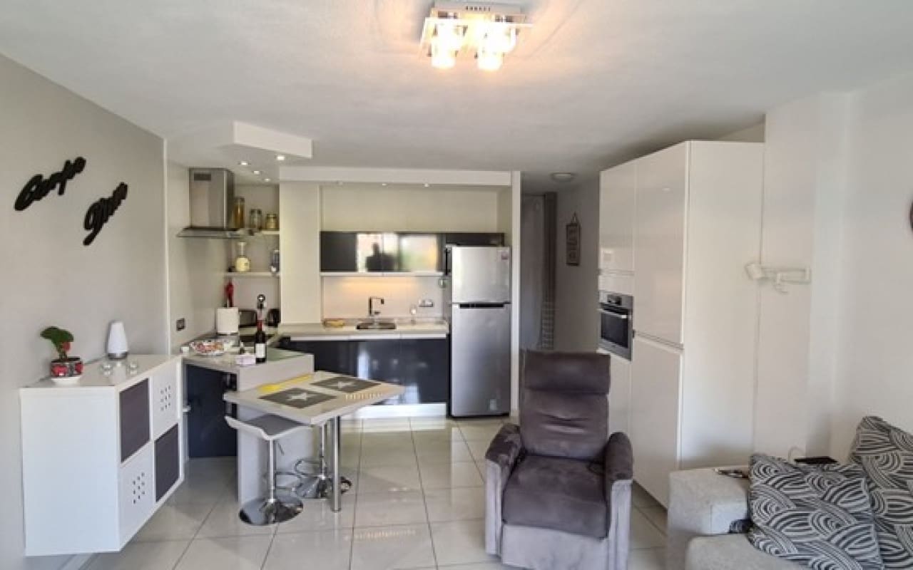 1 Zimmer Apartment zu verkaufen in Orihuela Costa mit Pool - 128.500 € (Ref: 9565630)