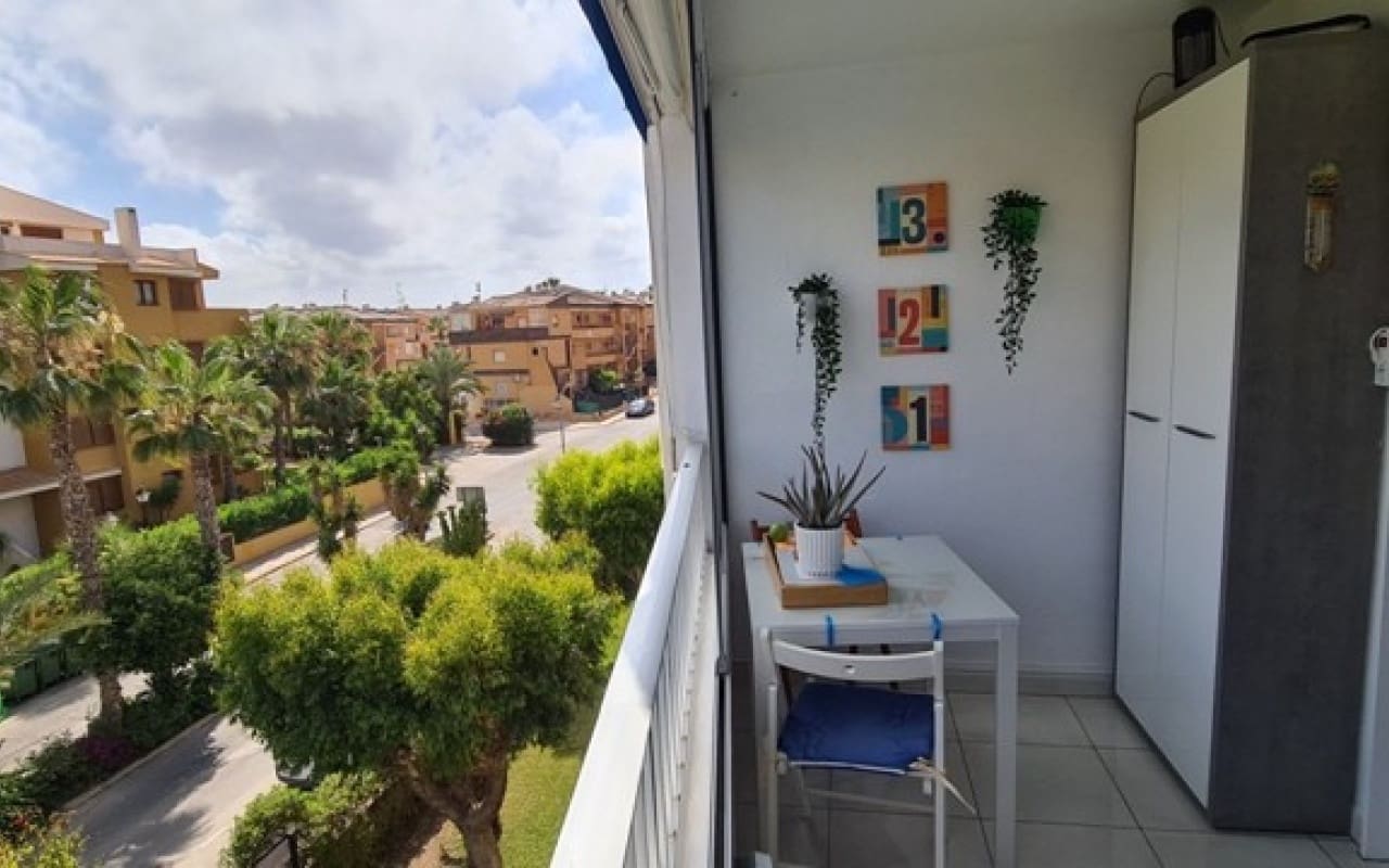 1 Zimmer Apartment zu verkaufen in Orihuela Costa mit Pool - 128.500 € (Ref: 9565630)