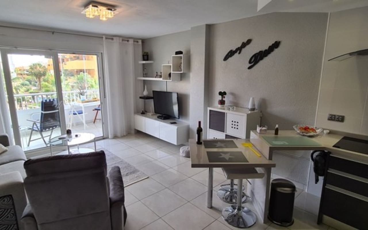 1 Zimmer Apartment zu verkaufen in Orihuela Costa mit Pool - 128.500 € (Ref: 9565630)