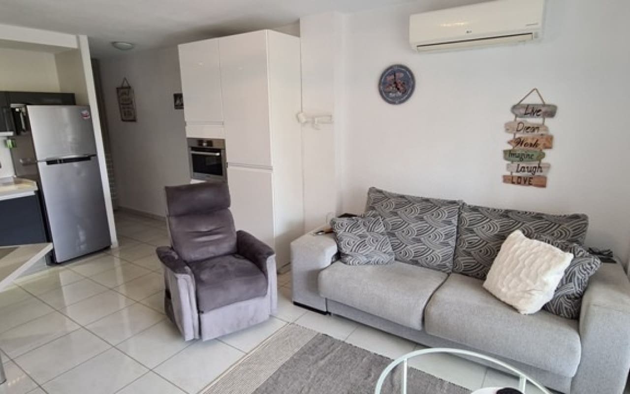 1 Zimmer Apartment zu verkaufen in Orihuela Costa mit Pool - 128.500 € (Ref: 9565630)